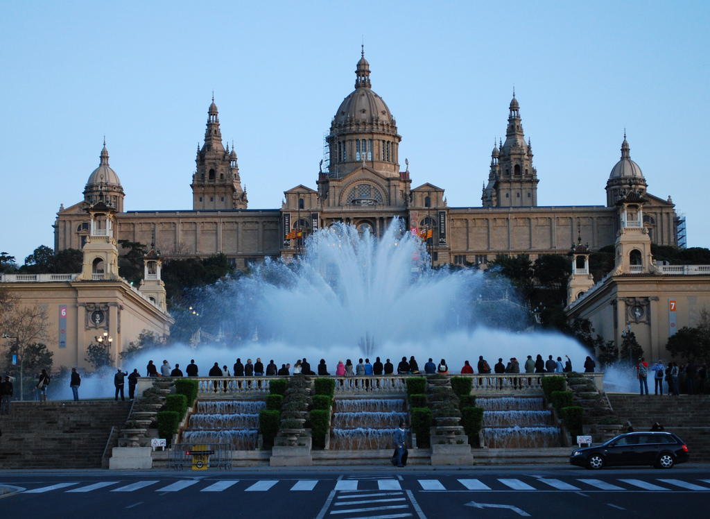 magická-fontána-barcelona3